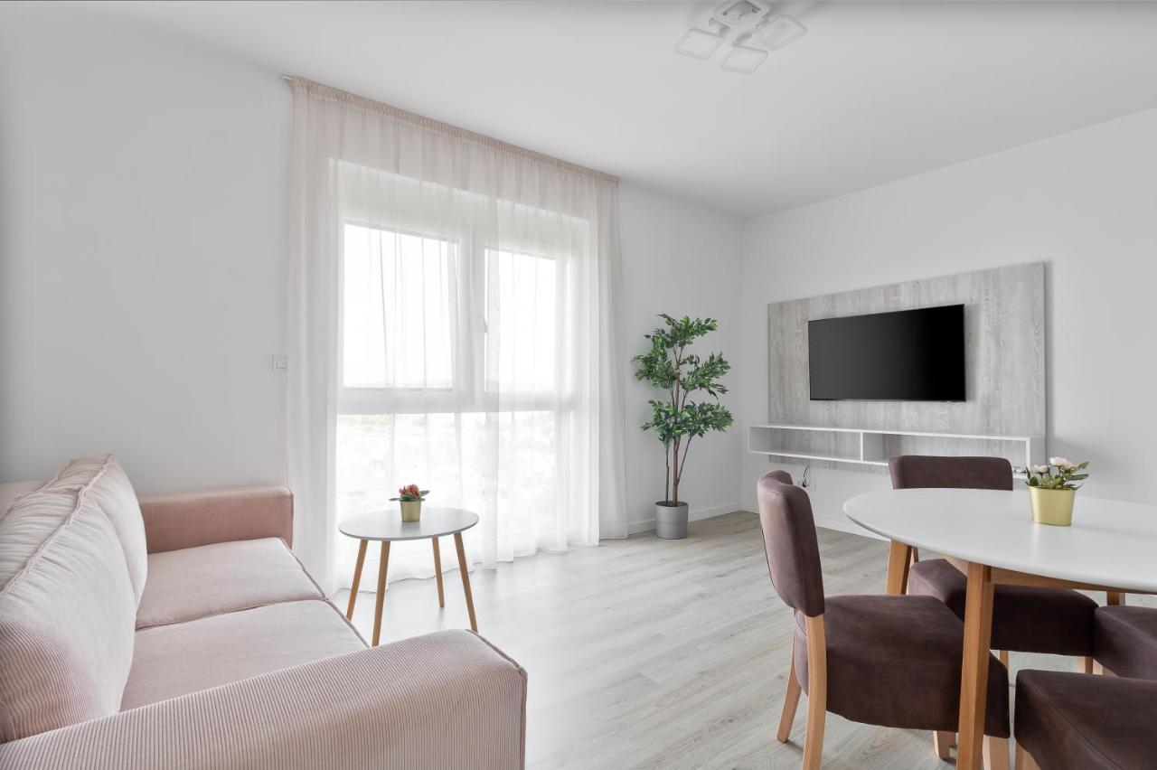 Grand Hill Flats Apartment Орадеа Екстериор снимка