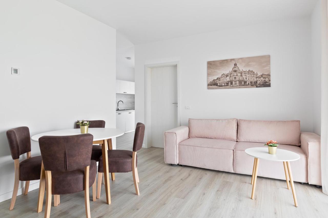 Grand Hill Flats Apartment Орадеа Екстериор снимка
