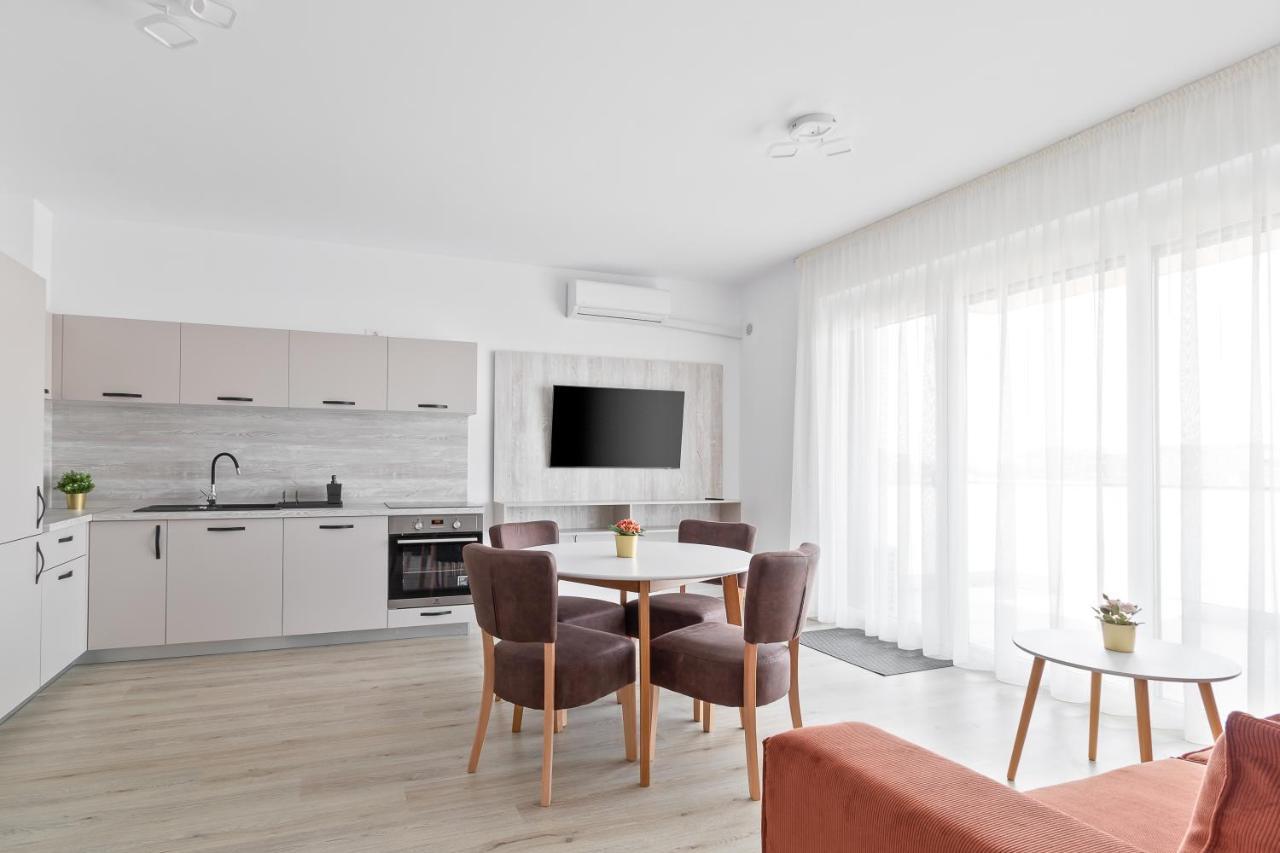 Grand Hill Flats Apartment Орадеа Екстериор снимка