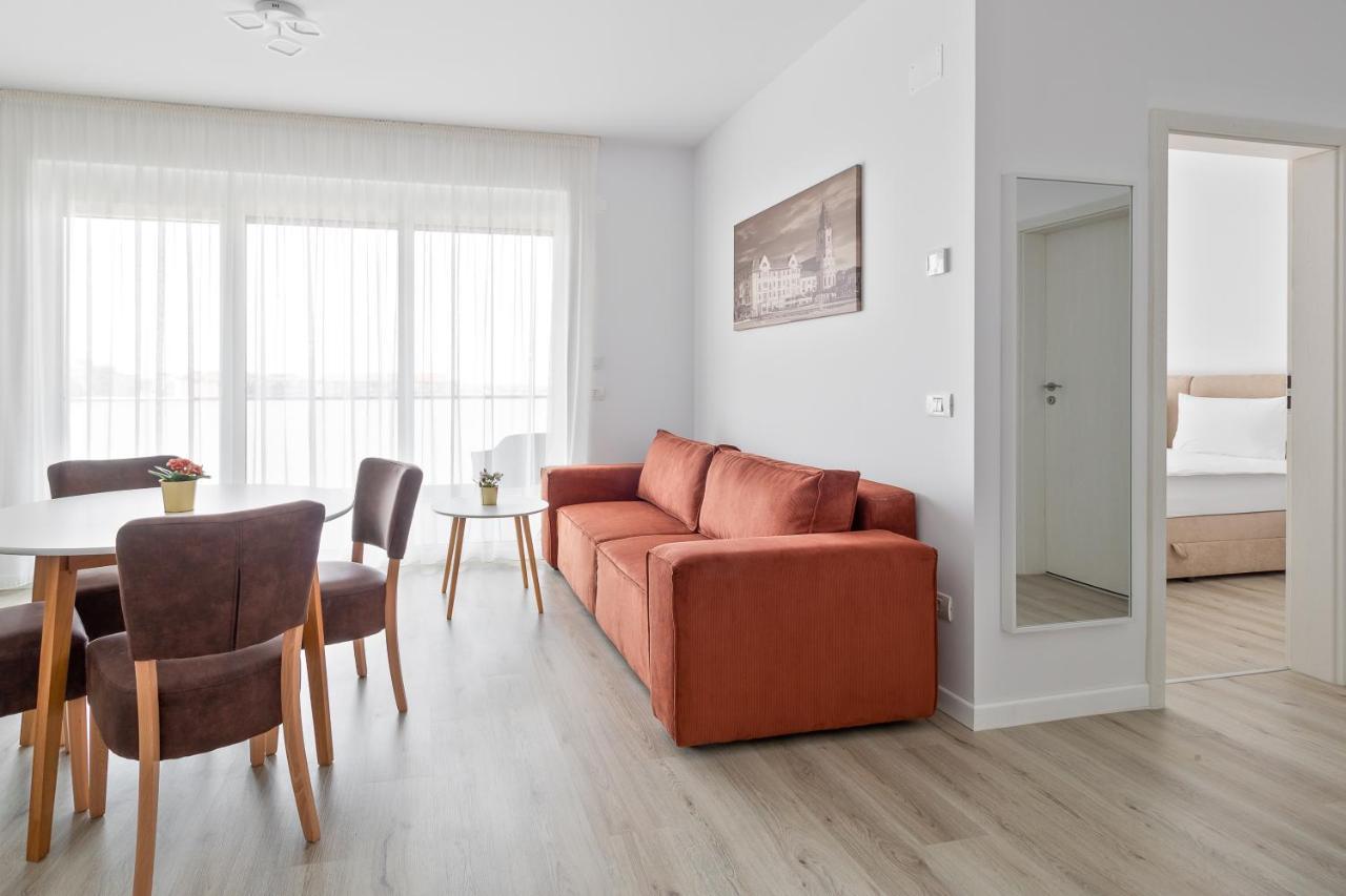 Grand Hill Flats Apartment Орадеа Екстериор снимка